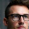 Porträt eines Mannes mit moderner Brille
